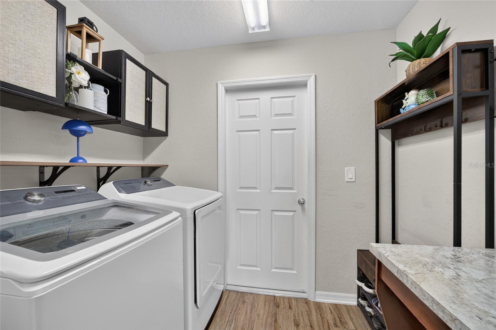 SUMMERCREST - Residential