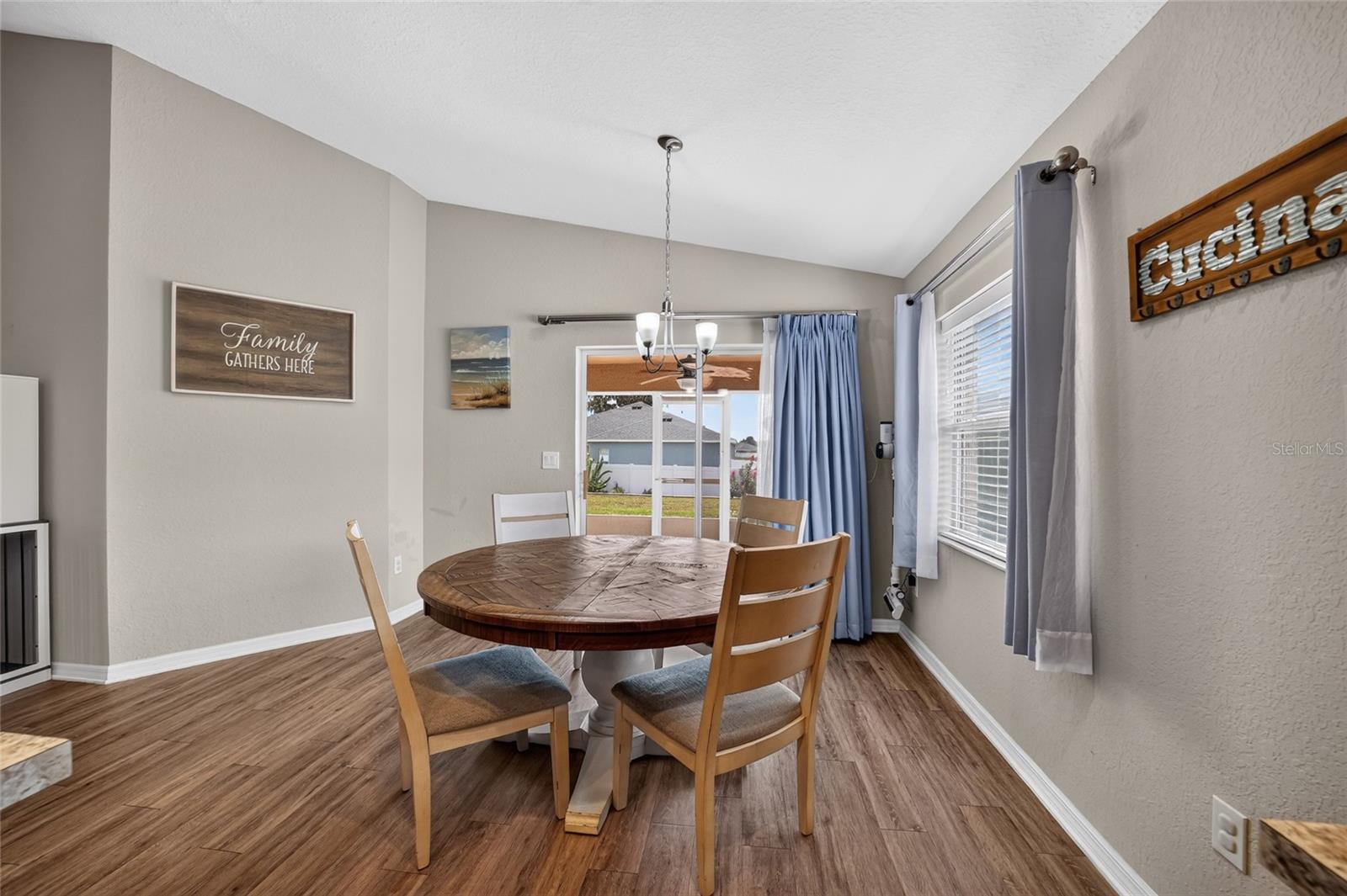 SUMMERCREST - Residential