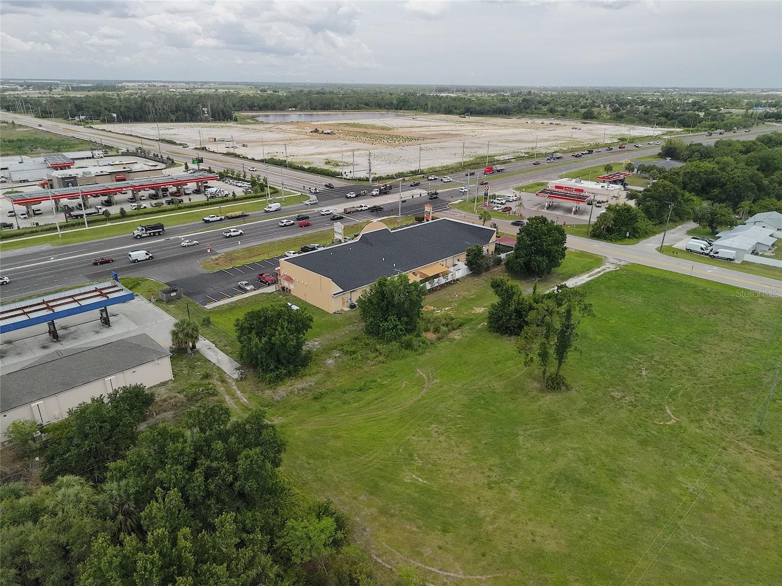 GOLF CLUB ESTATE - Land