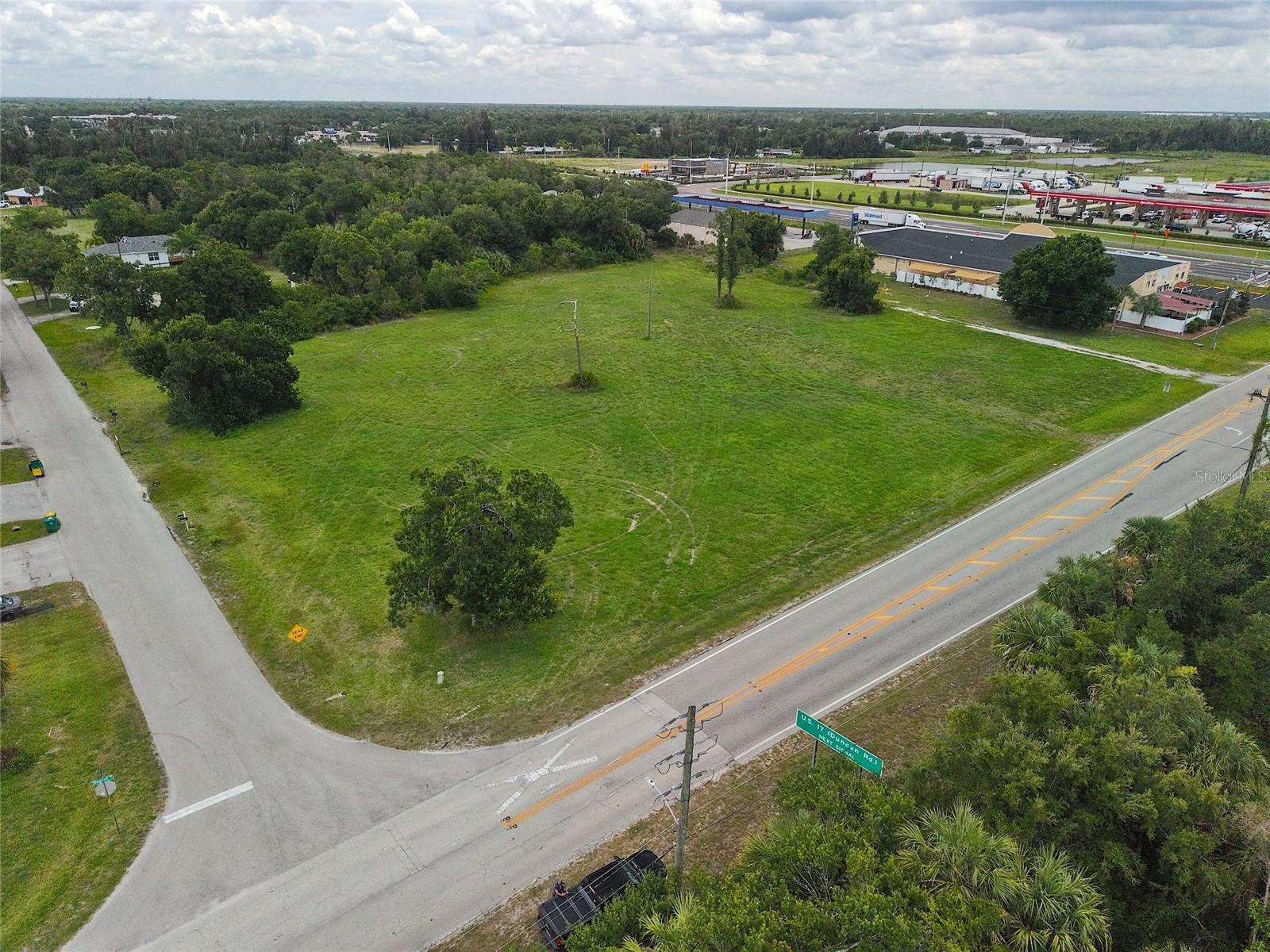 GOLF CLUB ESTATE - Land