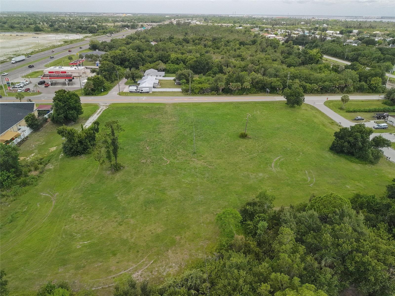 GOLF CLUB ESTATE - Land