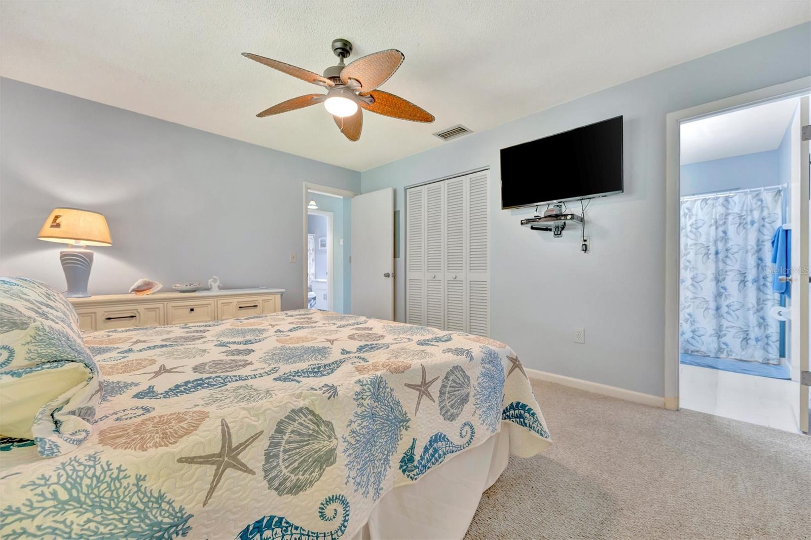 PARKWAY VILLAS - Residential