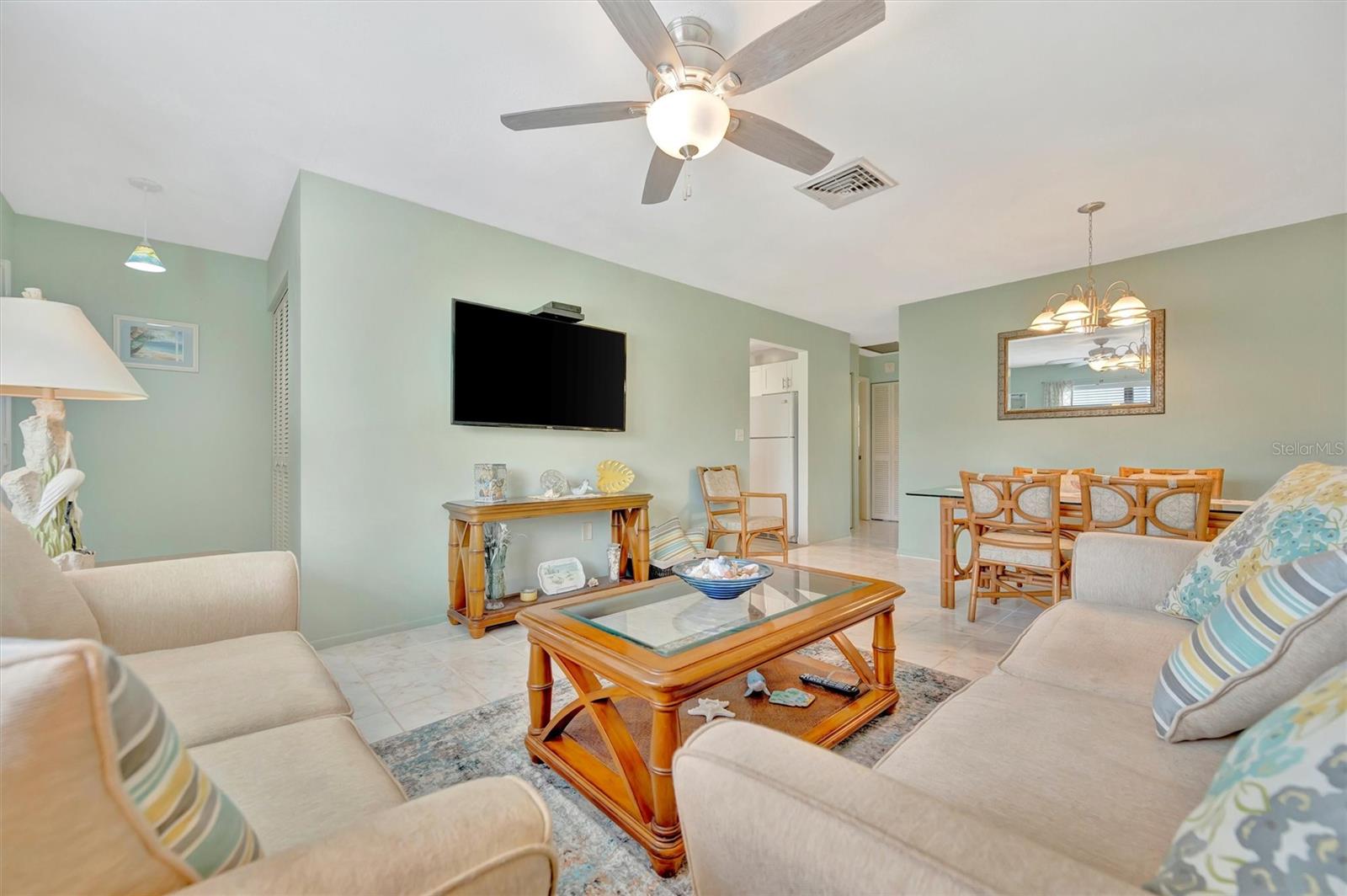 PARKWAY VILLAS - Residential