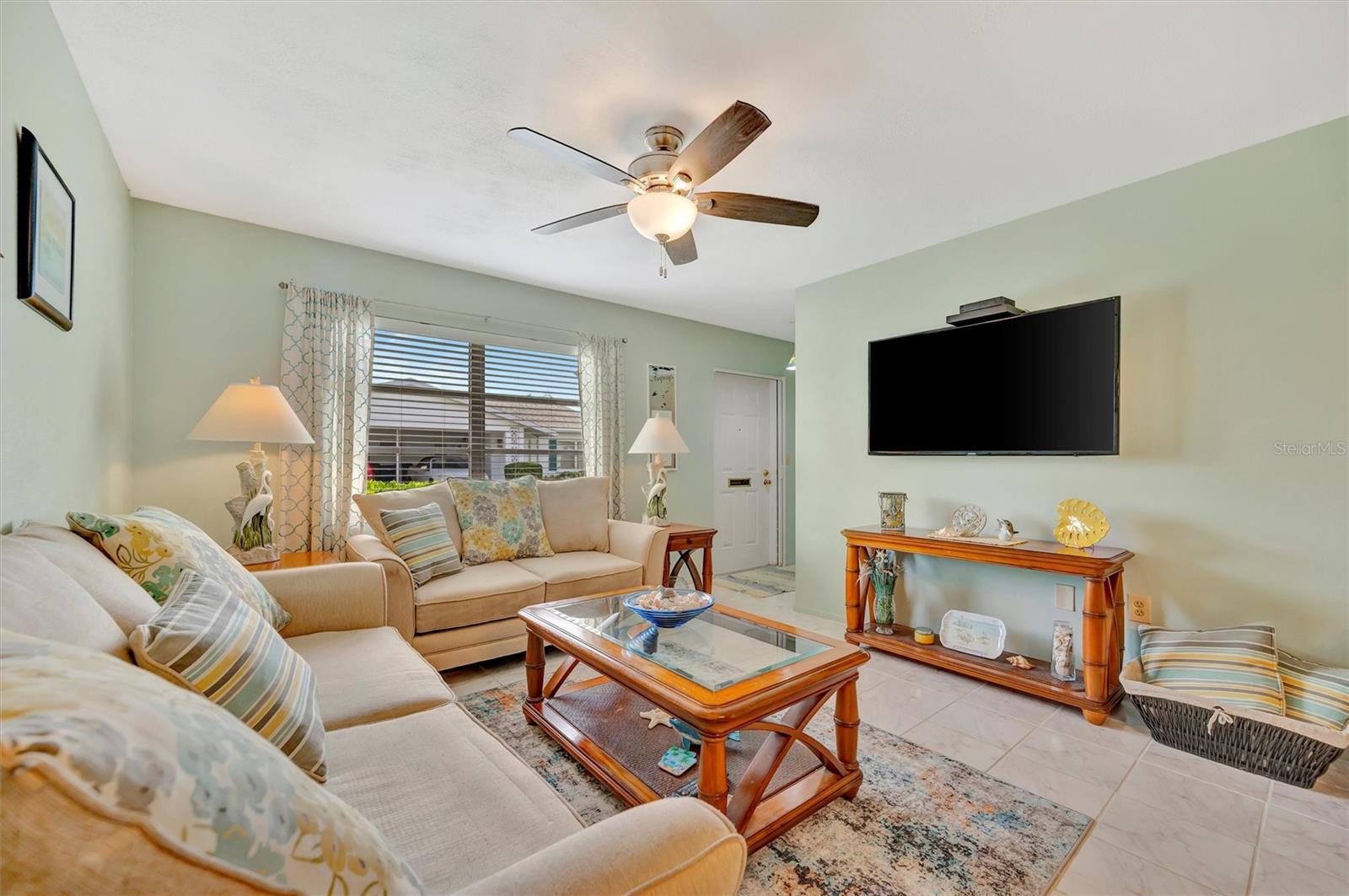 PARKWAY VILLAS - Residential