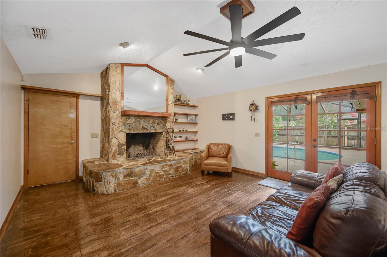 WHEELER OAKS - Residential
