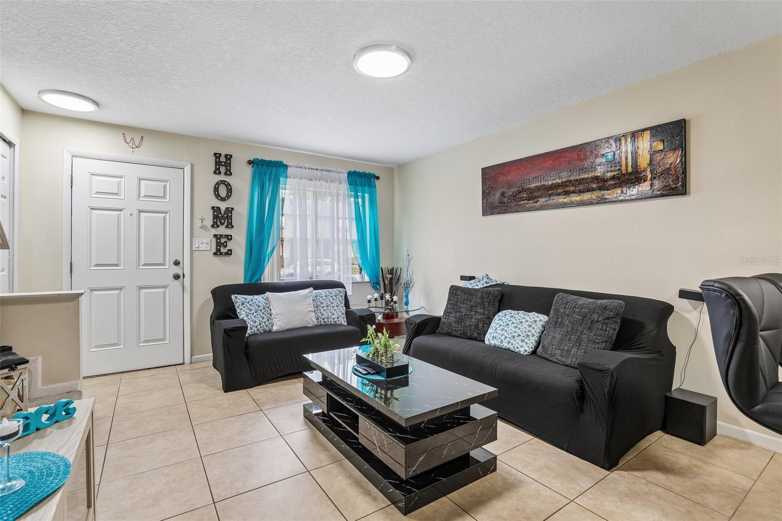 CAMBRIDGE CIRCLE - Residential