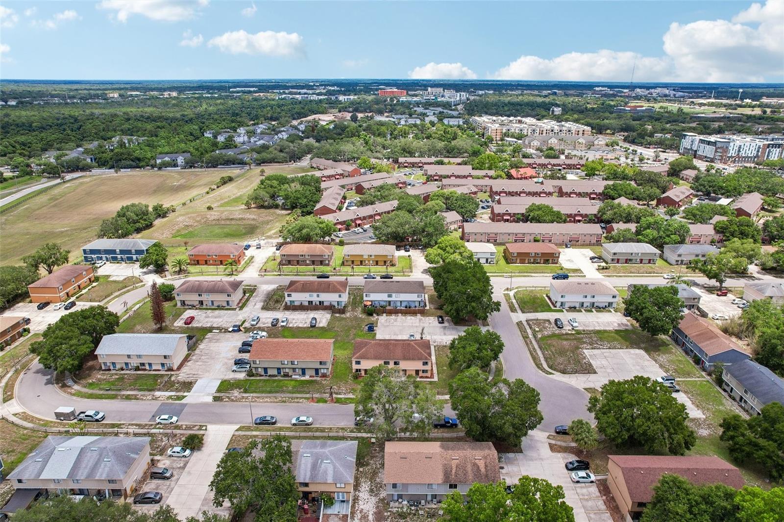 CAMBRIDGE CIRCLE - Residential