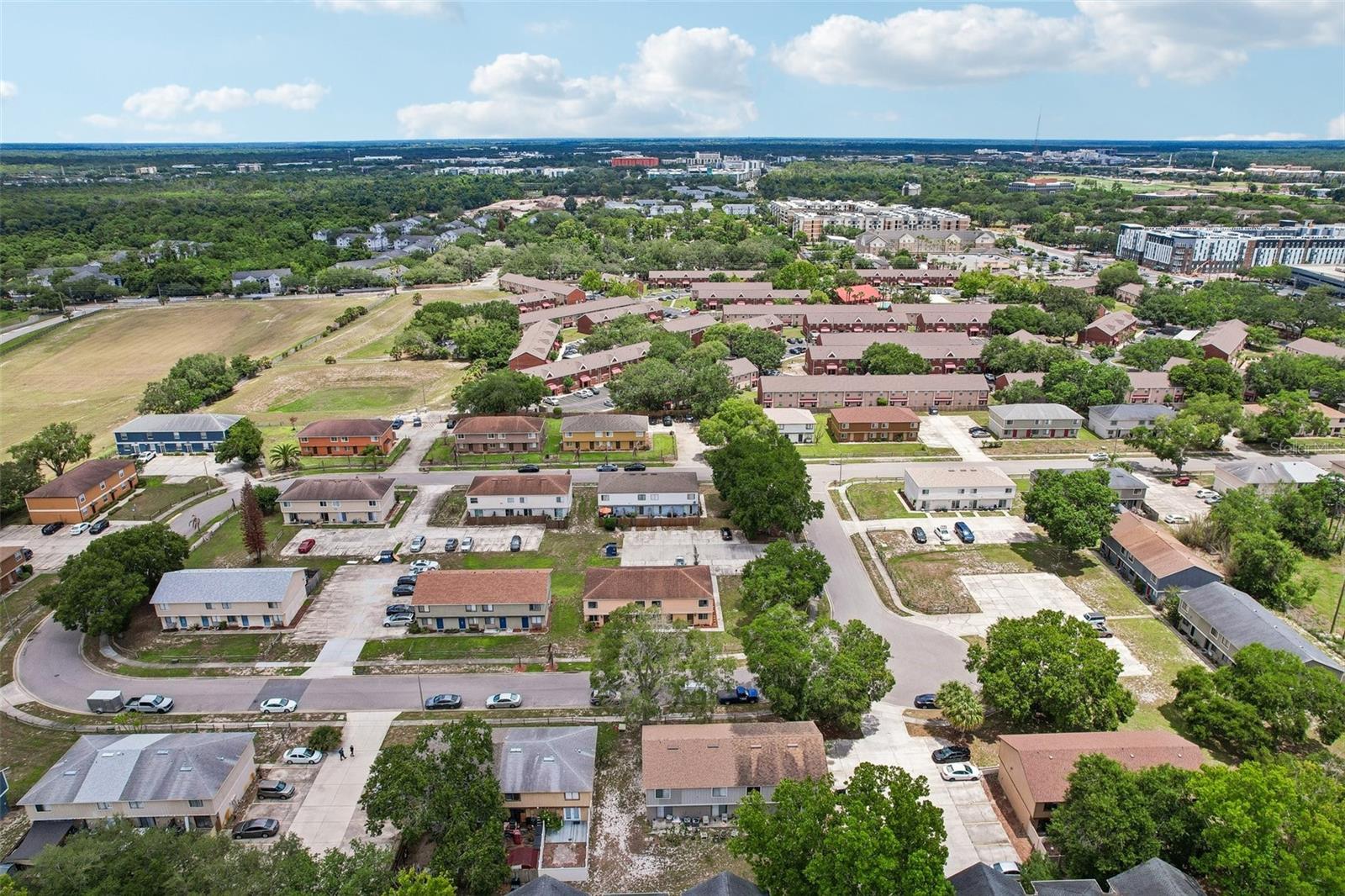 CAMBRIDGE CIRCLE - Residential