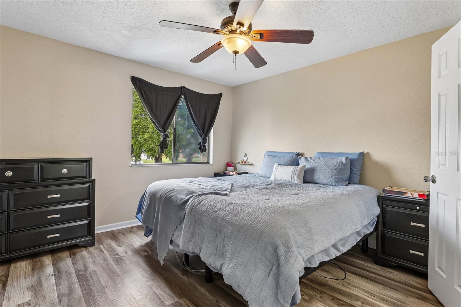CAMBRIDGE CIRCLE - Residential
