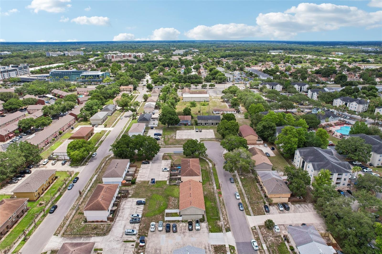 CAMBRIDGE CIRCLE - Residential