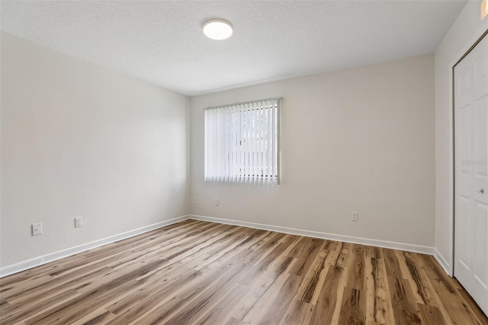 CAMBRIDGE CIRCLE - Residential