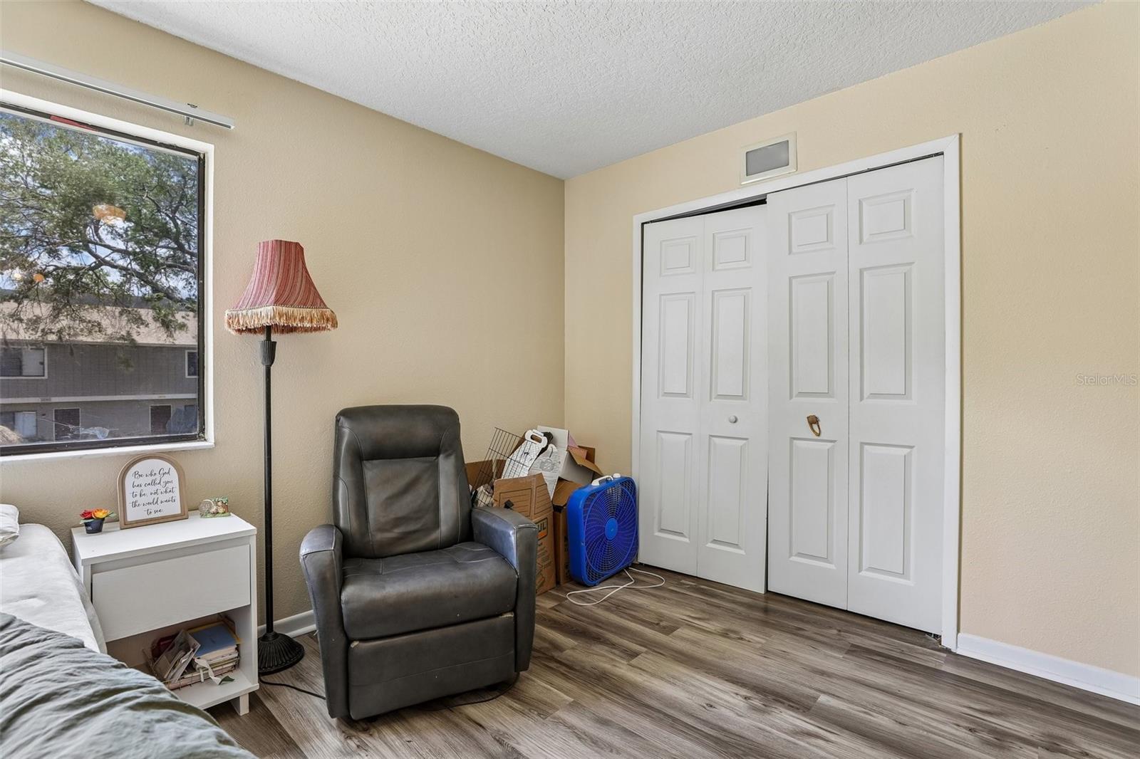 CAMBRIDGE CIRCLE - Residential