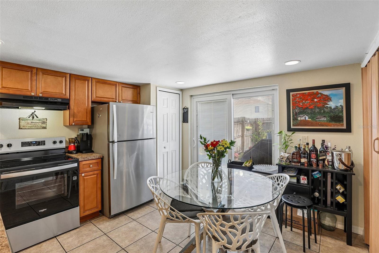 CAMBRIDGE CIRCLE - Residential