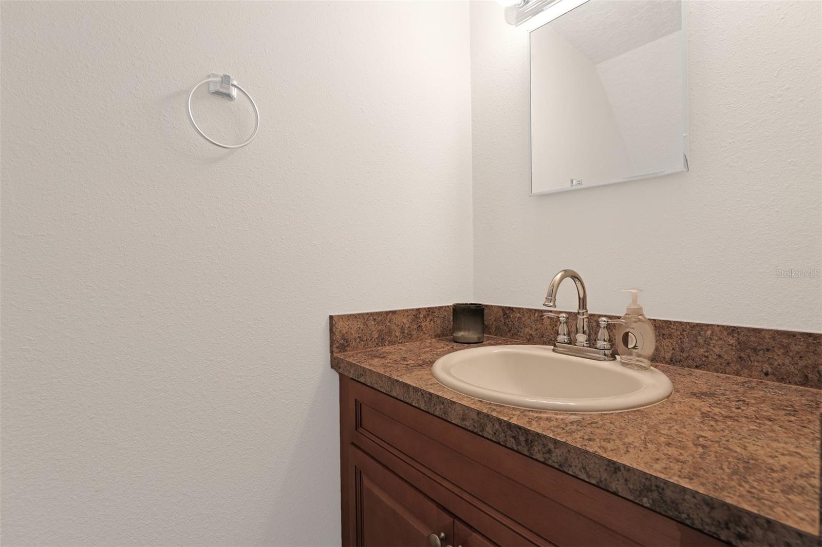 CAMBRIDGE CIRCLE - Residential