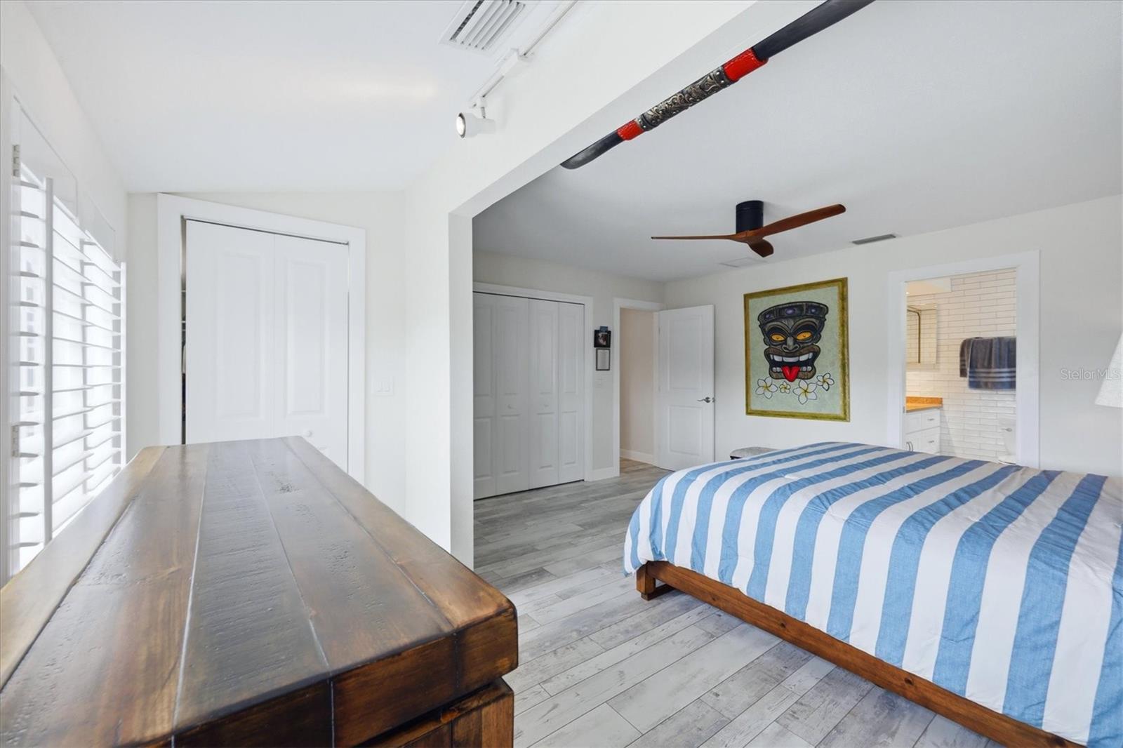 WHISPERING SANDS SEC 1 - Residential