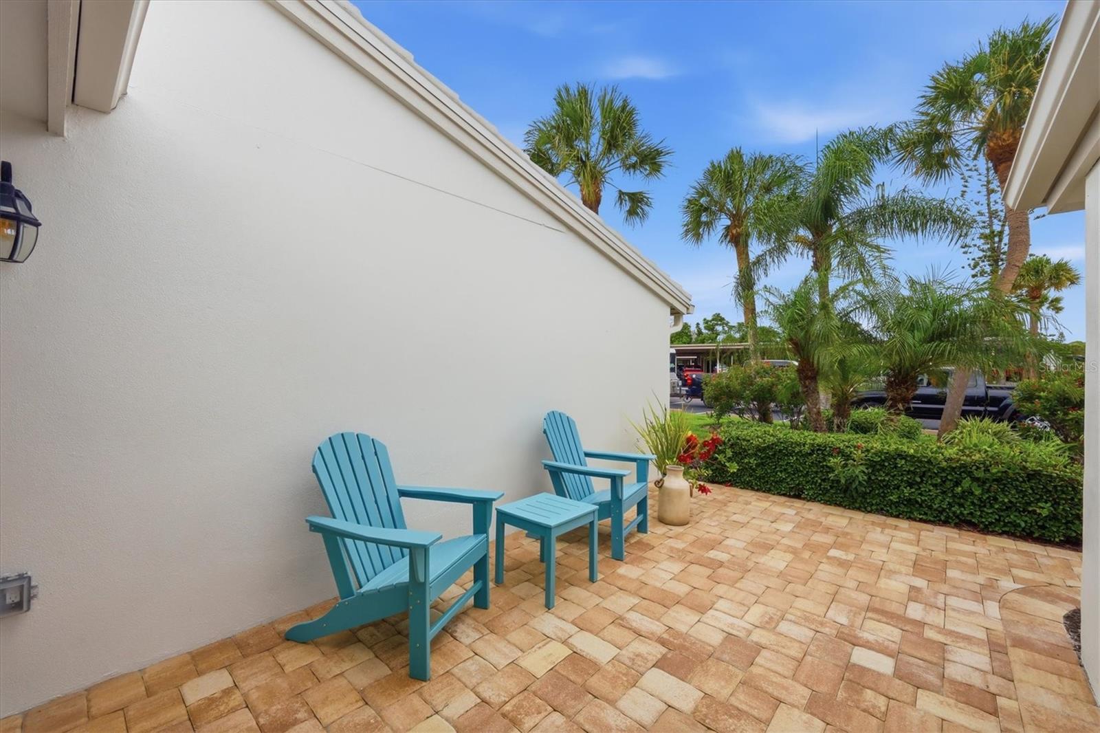 WHISPERING SANDS SEC 1 - Residential