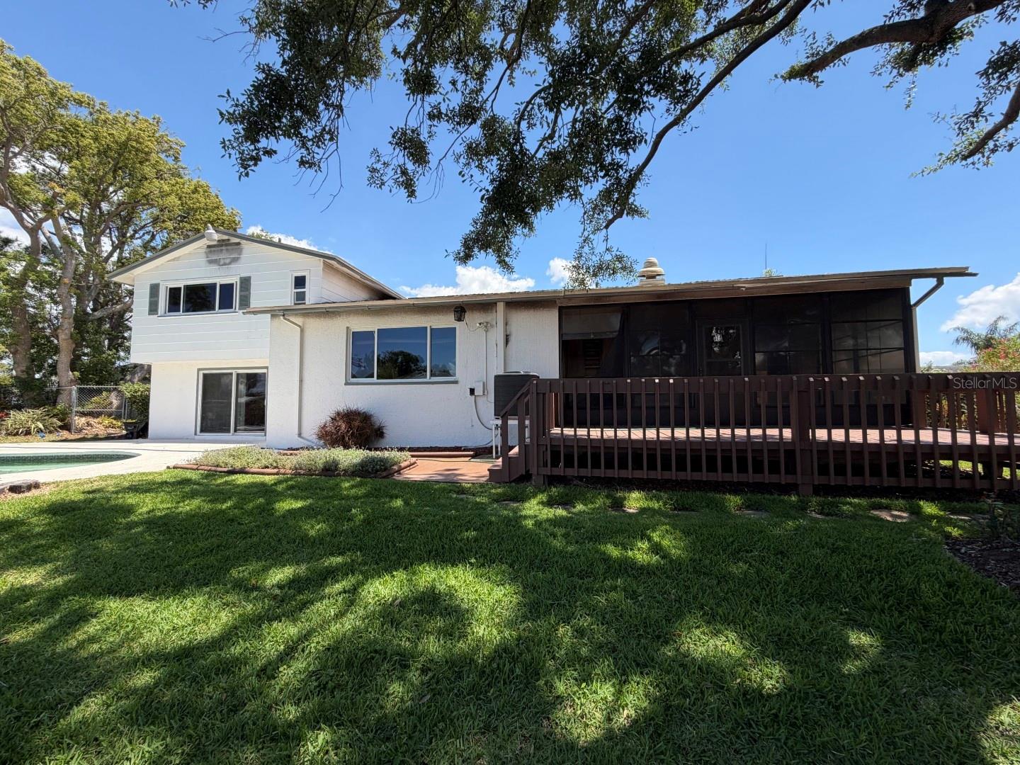 BAY CREST PARK UNIT 20 - Residential