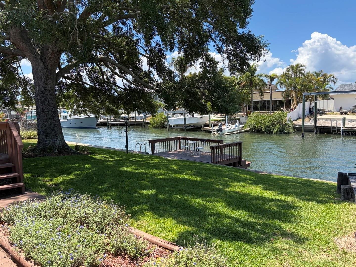 BAY CREST PARK UNIT 20 - Residential