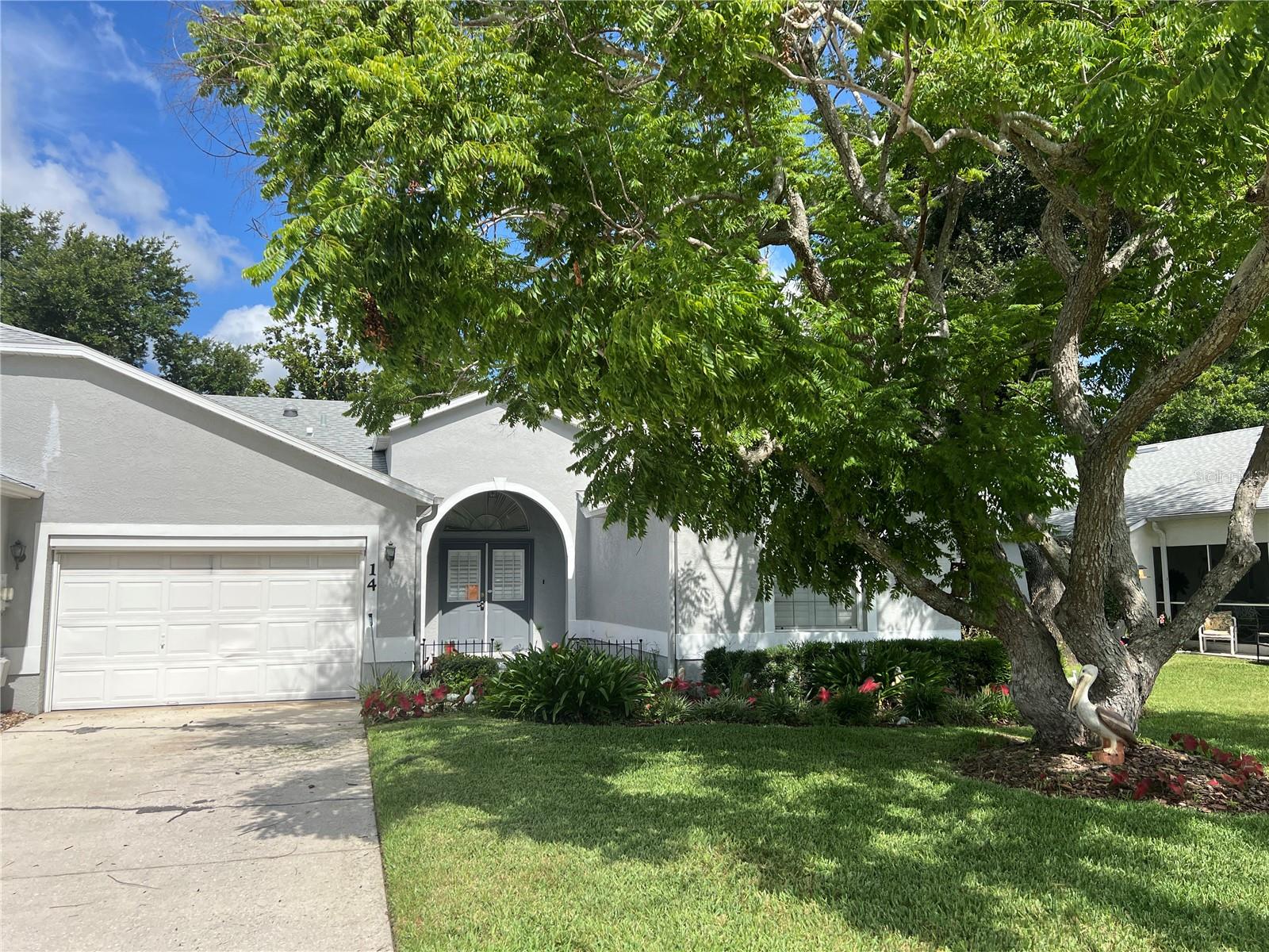 Nice spacious Villa located on corner lot. LARGEST VILLA IN SUBDIVISION.