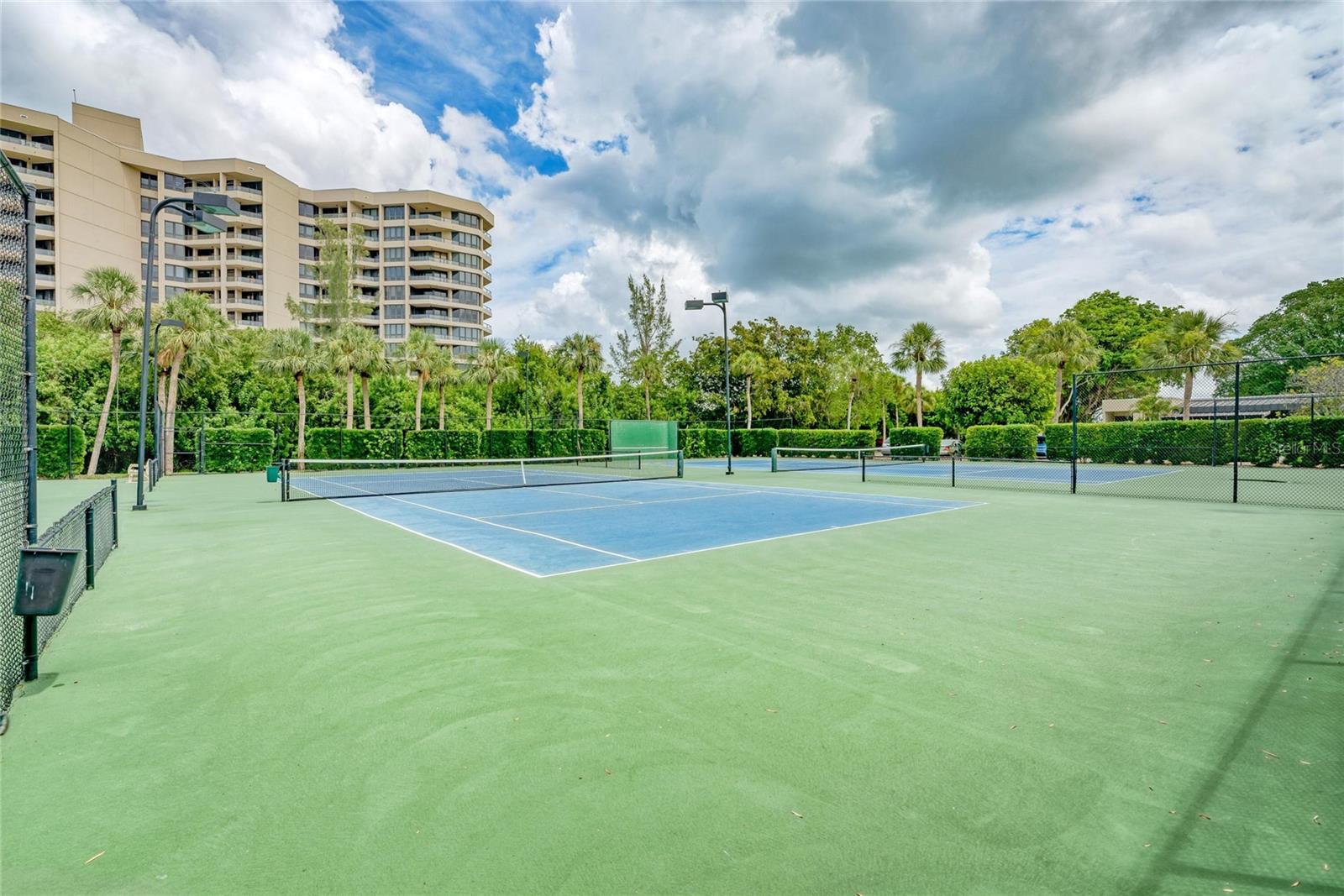 BEACHPLACE III - Residential