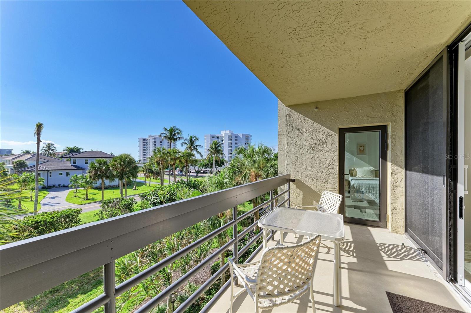 BEACHPLACE III - Residential