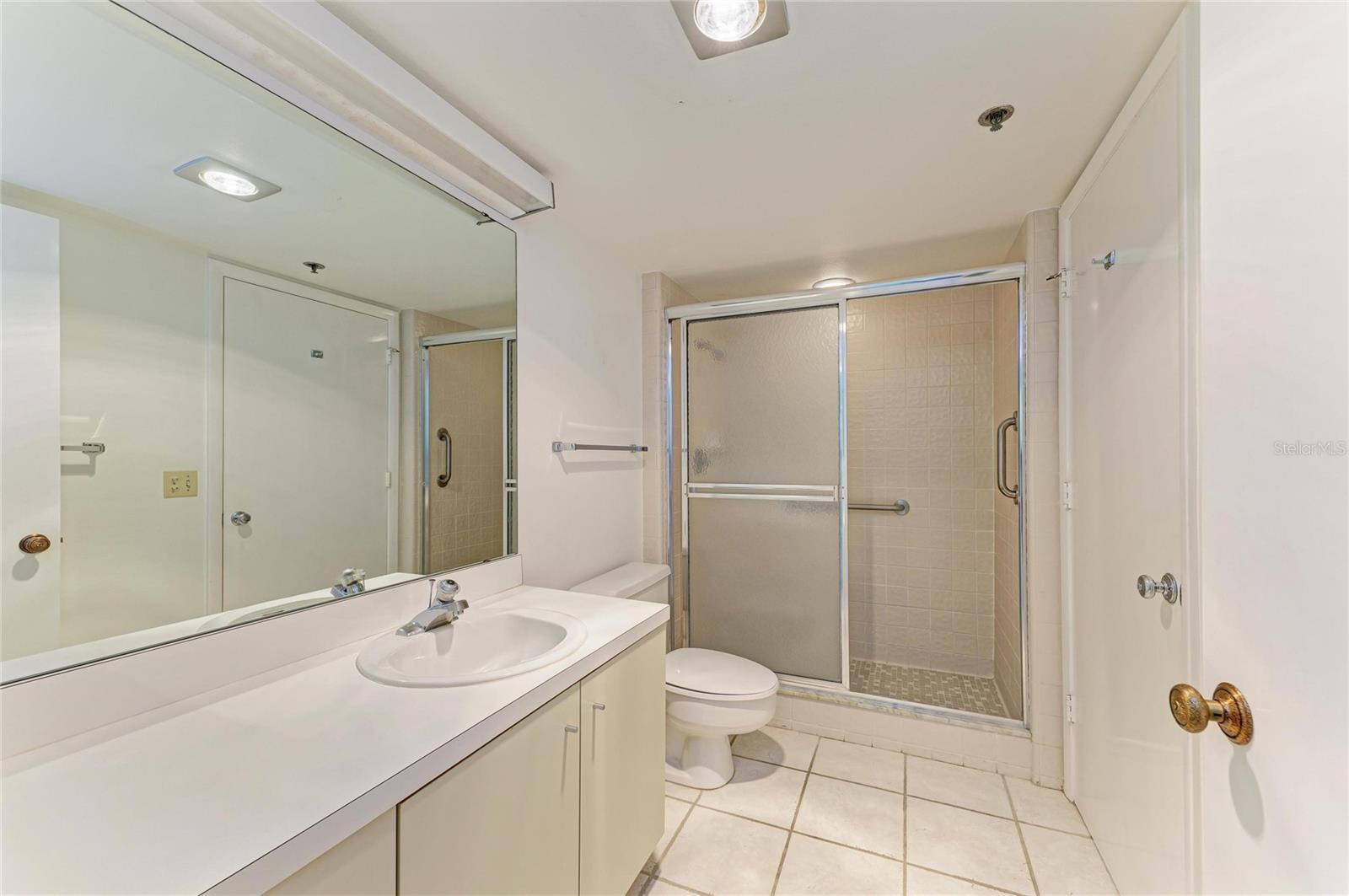 BEACHPLACE III - Residential