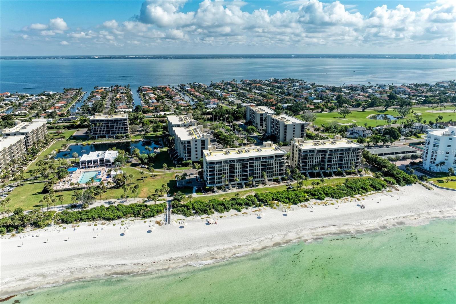 BEACHPLACE III - Residential