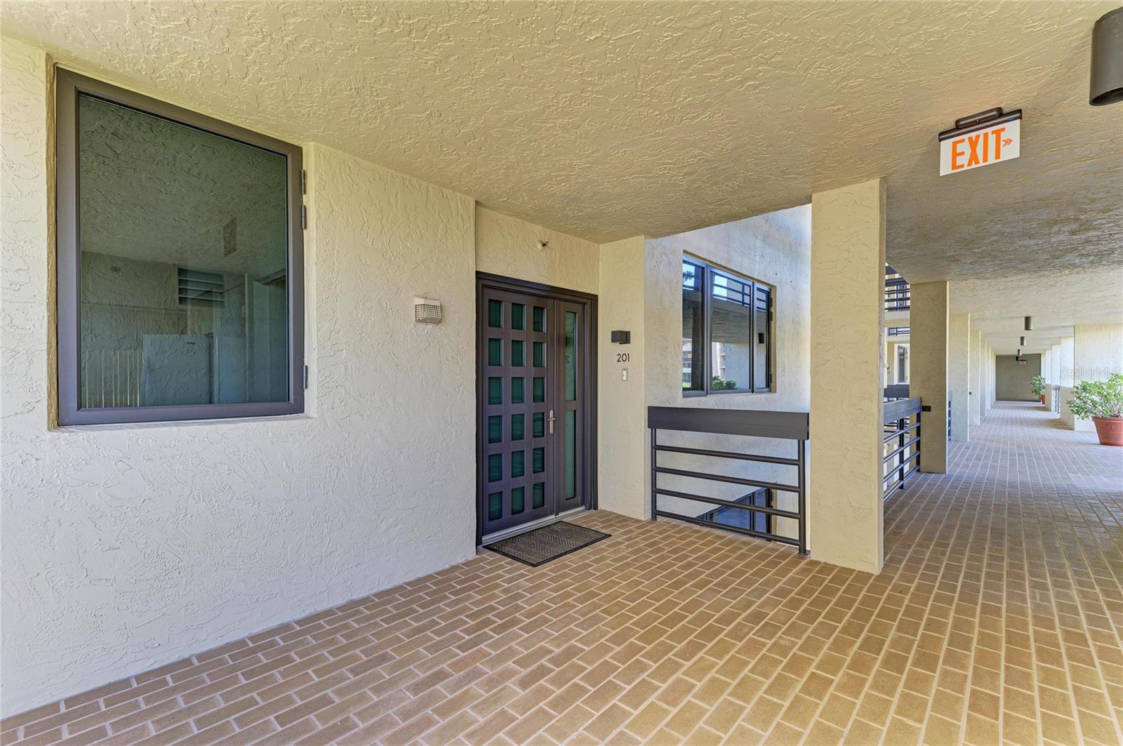 BEACHPLACE III - Residential