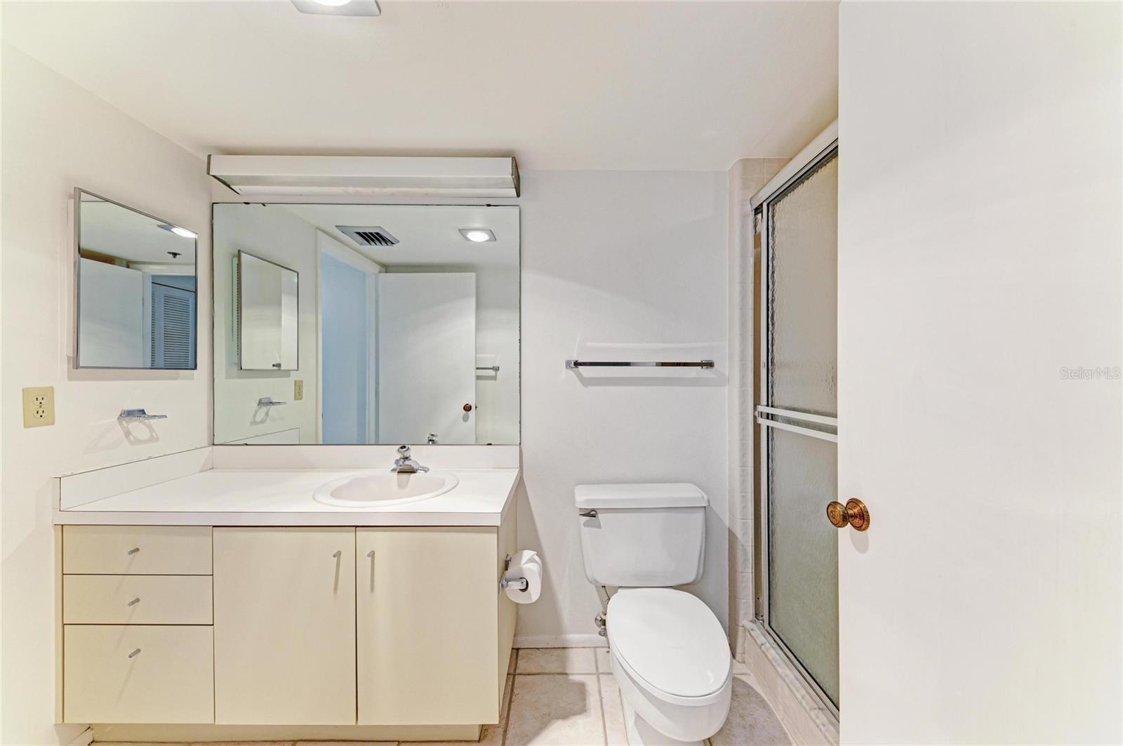 BEACHPLACE III - Residential