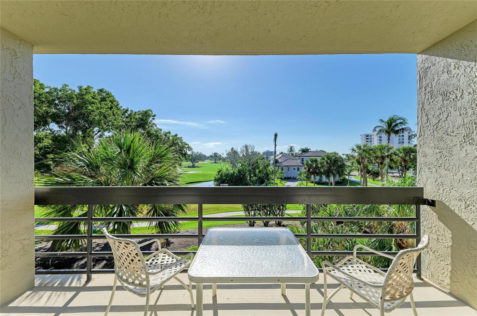 BEACHPLACE III - Residential
