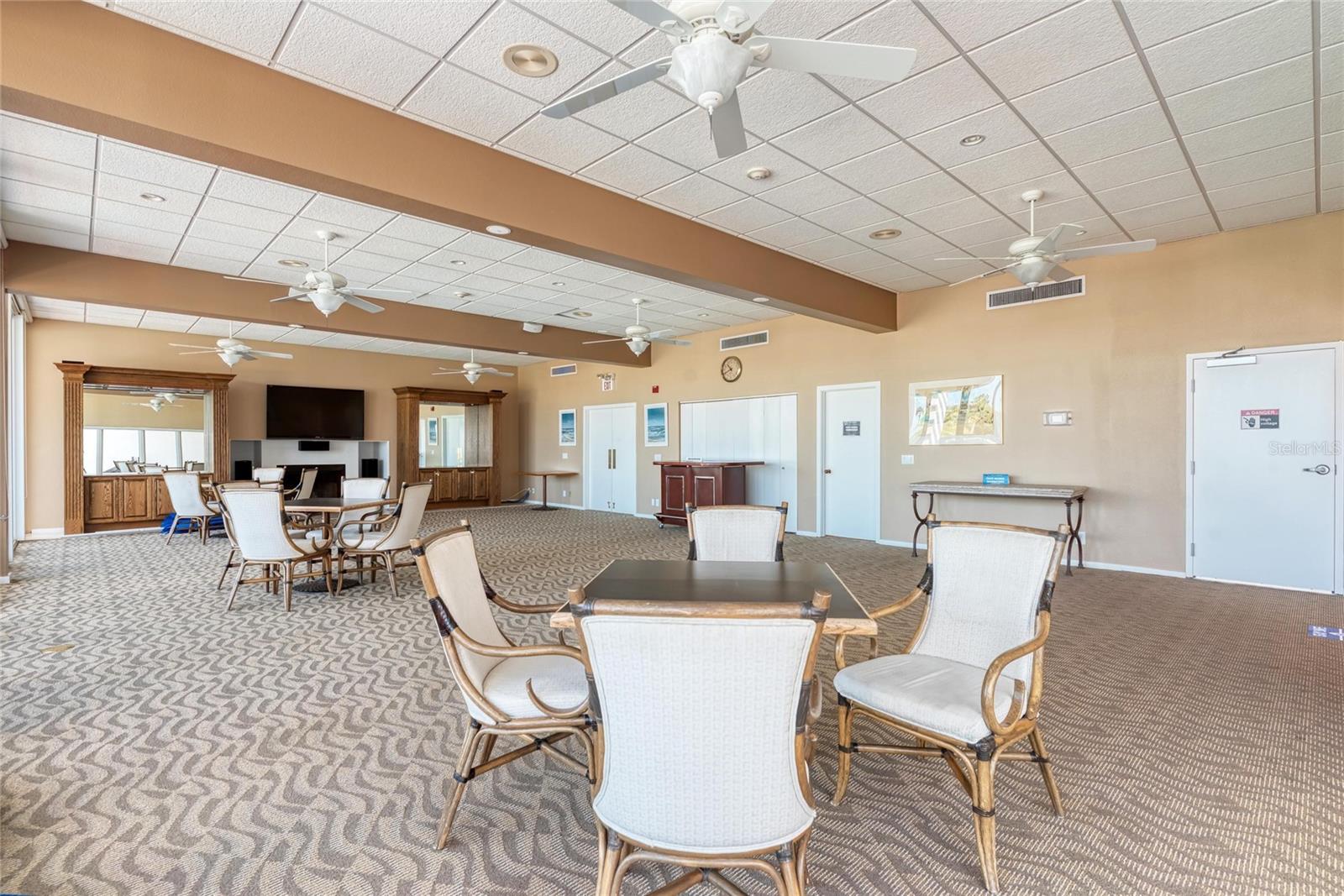 BEACHPLACE III - Residential
