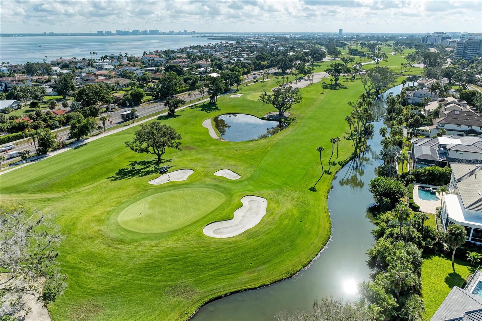 BEACHPLACE III - Residential