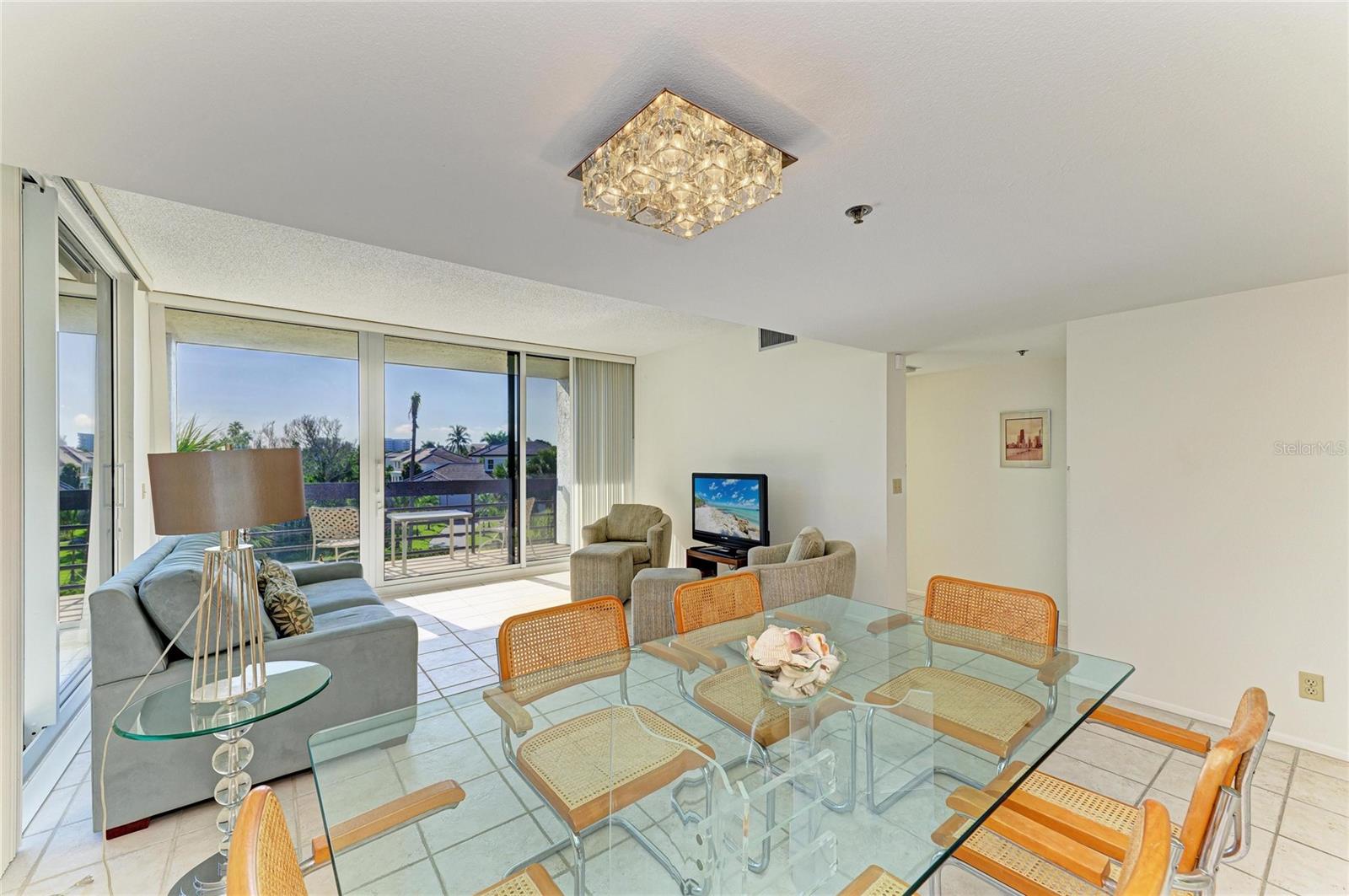 BEACHPLACE III - Residential