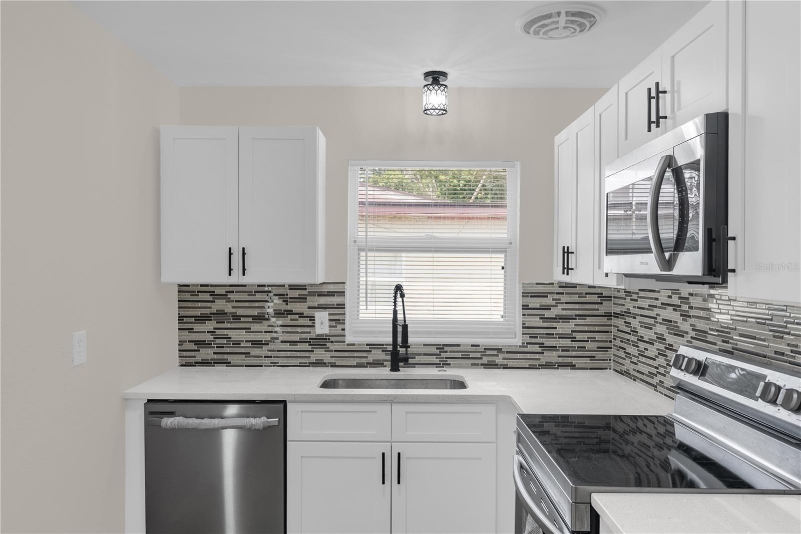 BETTY LANE HEIGHTS 2ND ADD - Residential