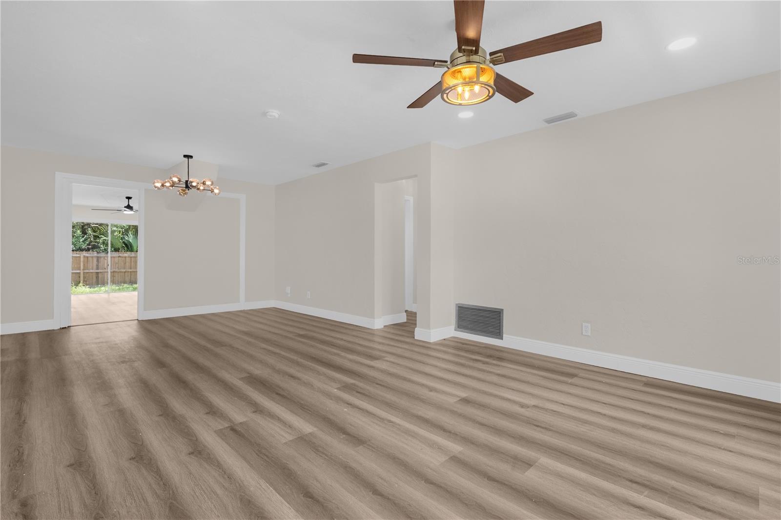 BETTY LANE HEIGHTS 2ND ADD - Residential