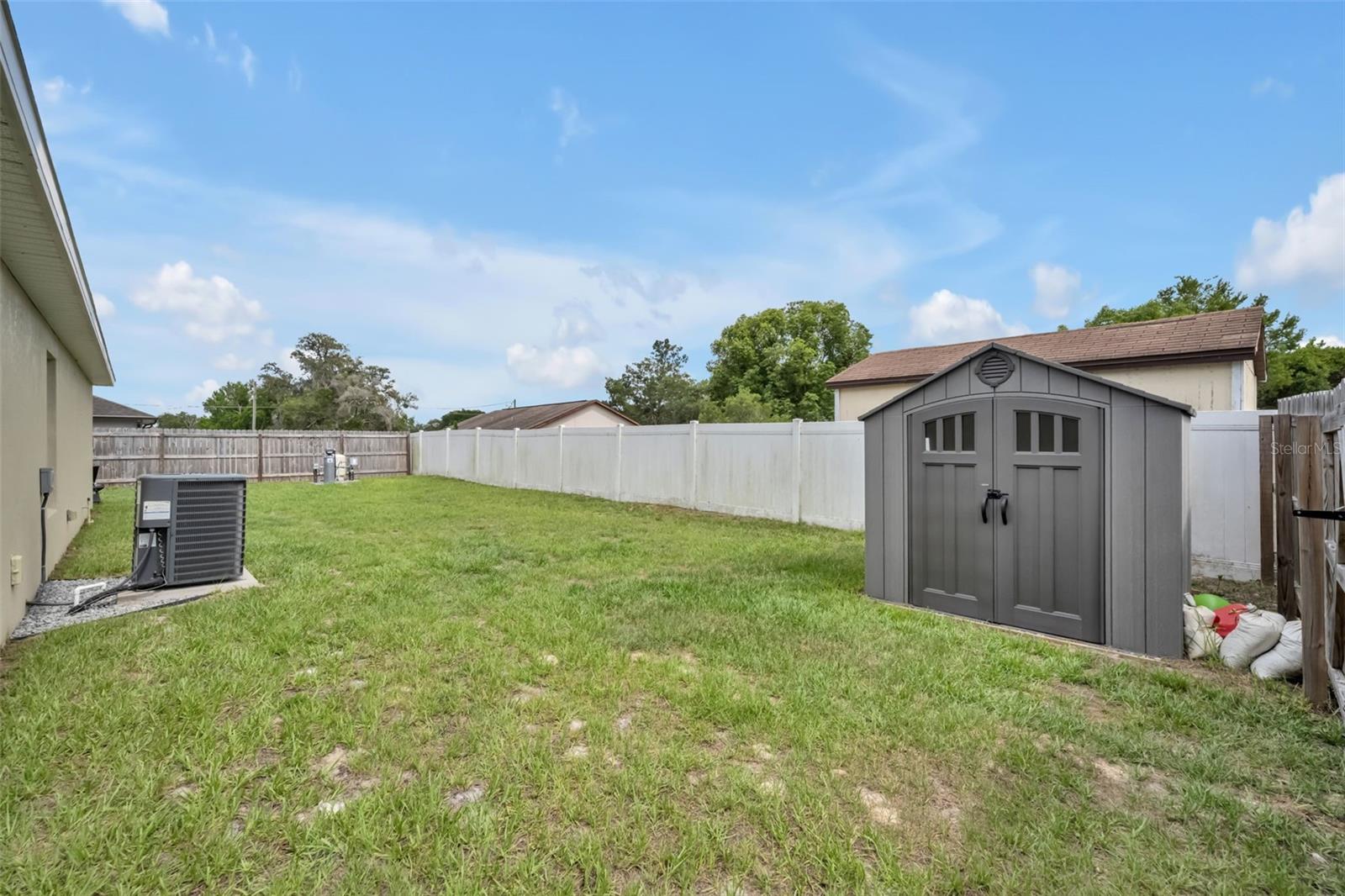 EAST UMATILLA - Residential