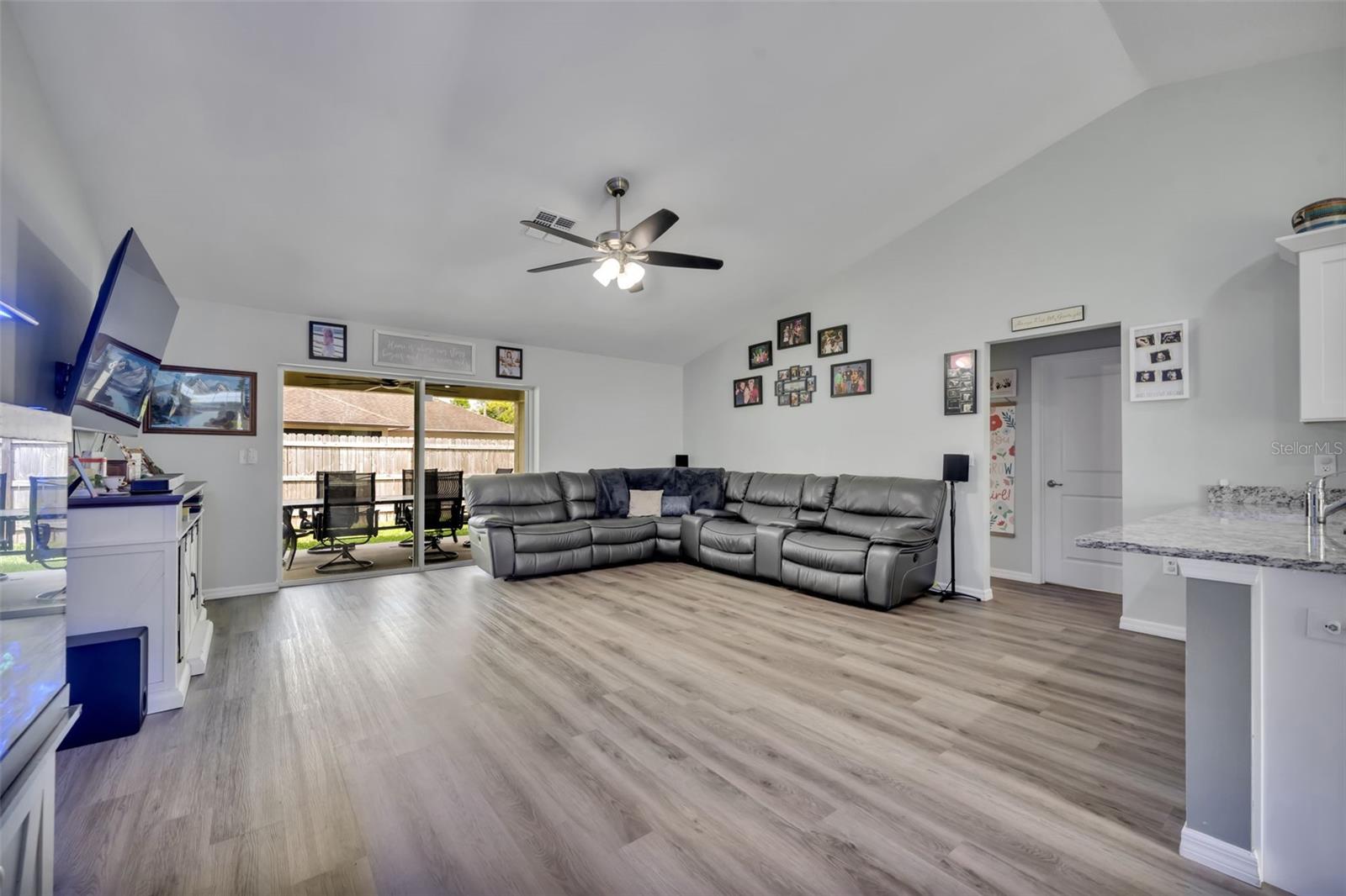 EAST UMATILLA - Residential