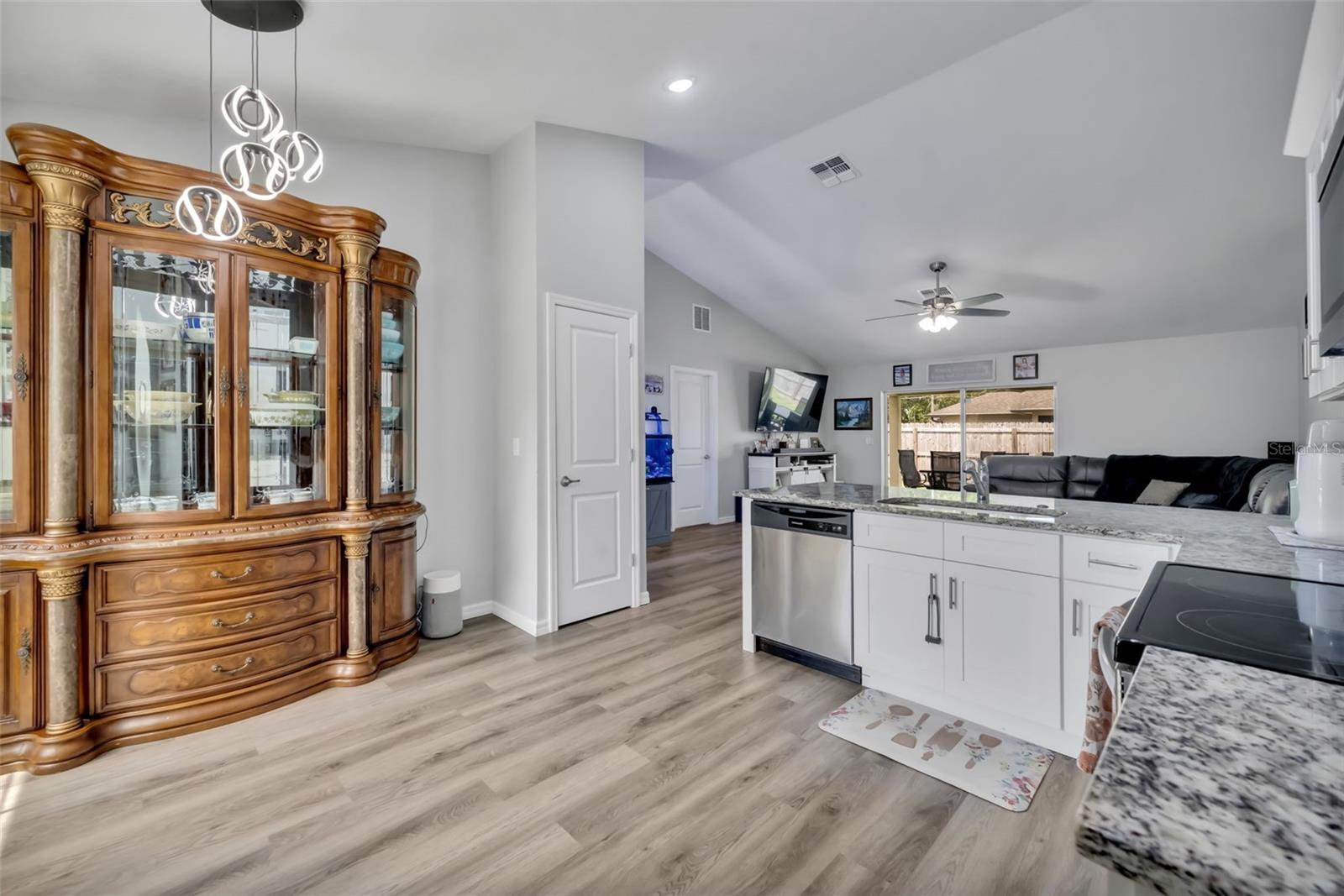 EAST UMATILLA - Residential