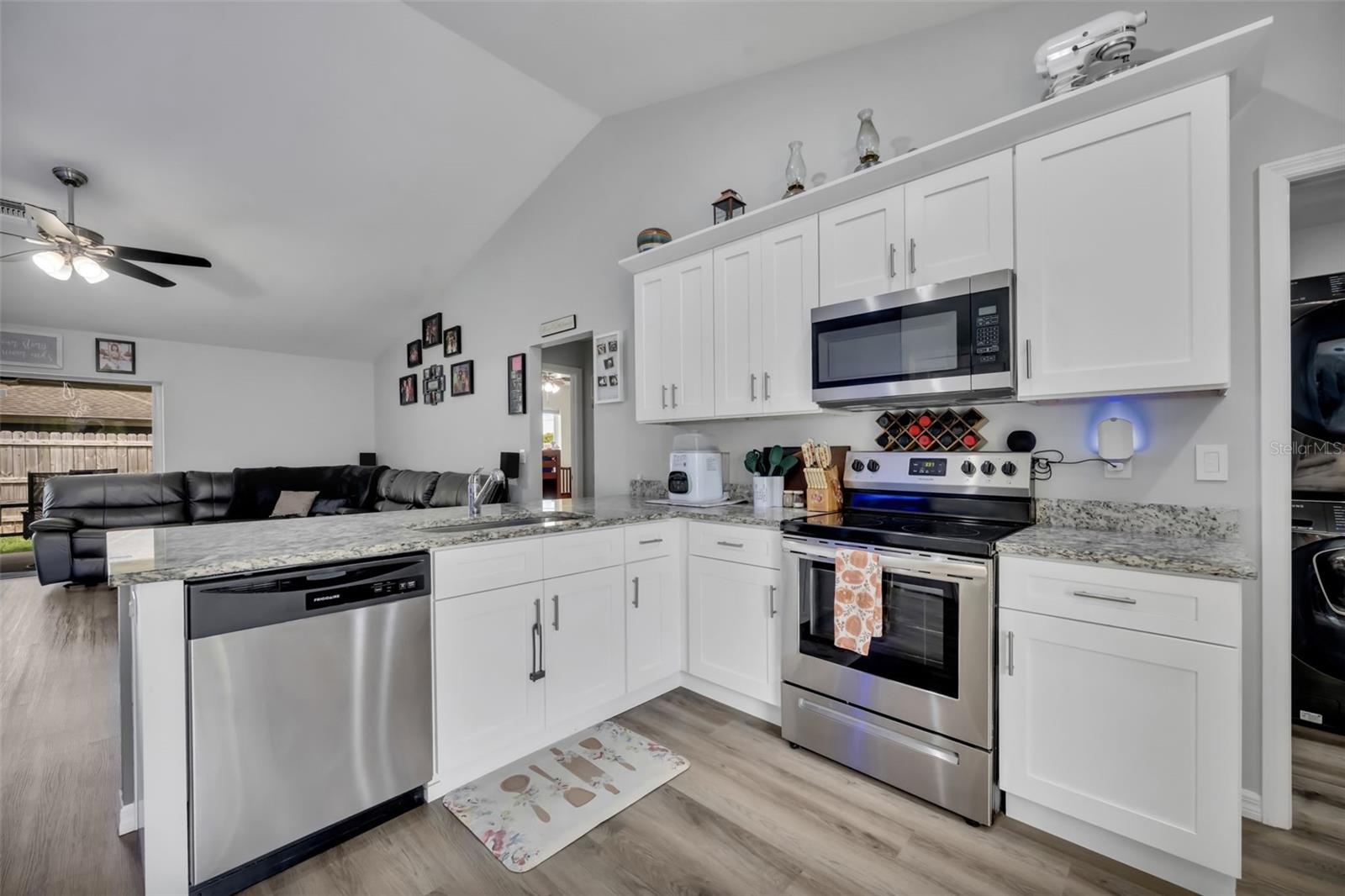 EAST UMATILLA - Residential