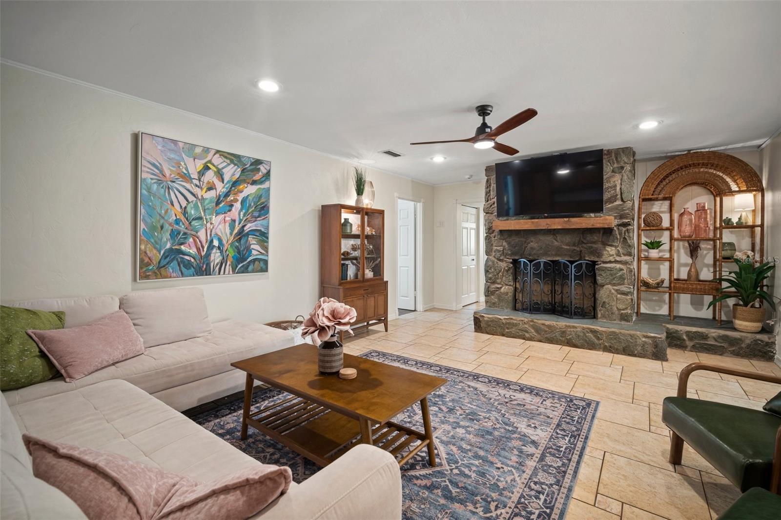 SHAWS POINT - Residential