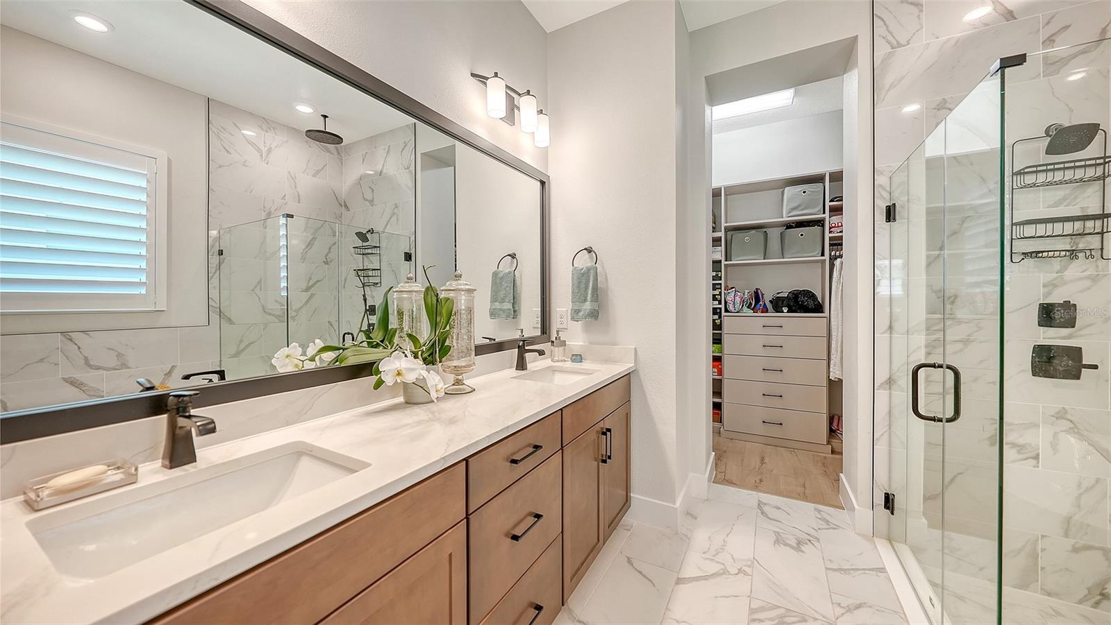 EMERALD LNDG/WATERSIDE/ EMERALD LANDING - Residential