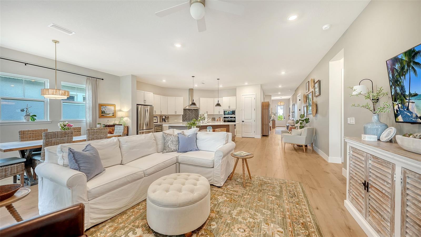 EMERALD LNDG/WATERSIDE/ EMERALD LANDING - Residential