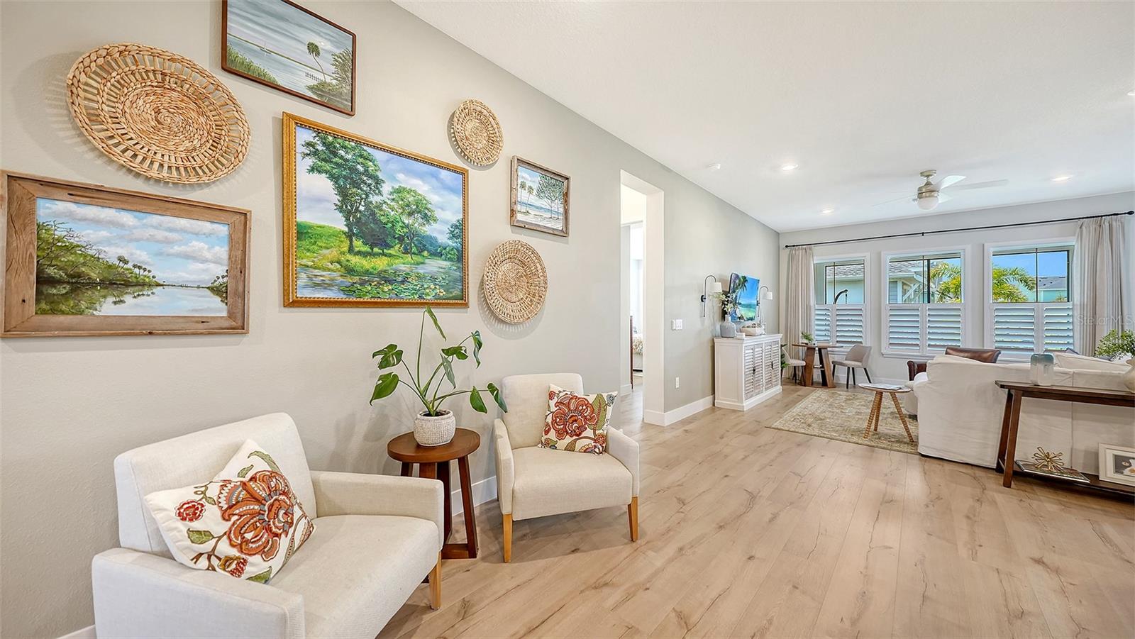 EMERALD LNDG/WATERSIDE/ EMERALD LANDING - Residential