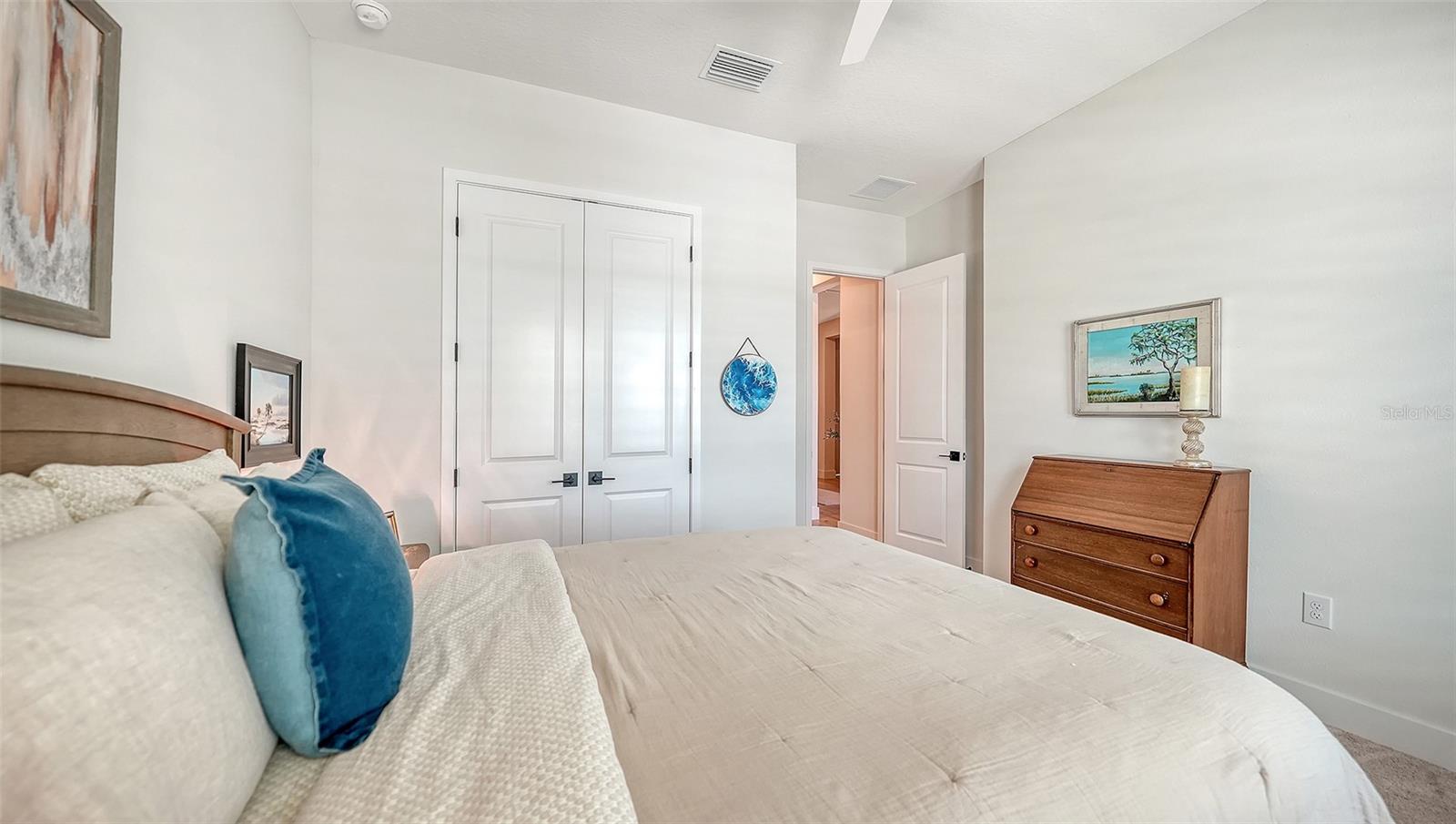 EMERALD LNDG/WATERSIDE/ EMERALD LANDING - Residential