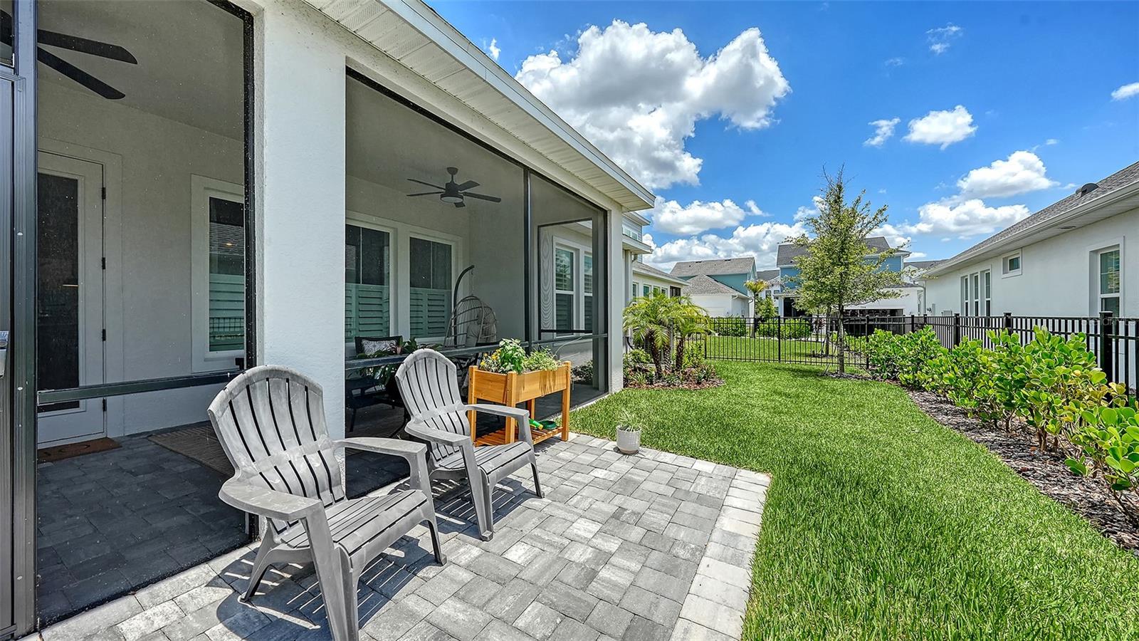 EMERALD LNDG/WATERSIDE/ EMERALD LANDING - Residential