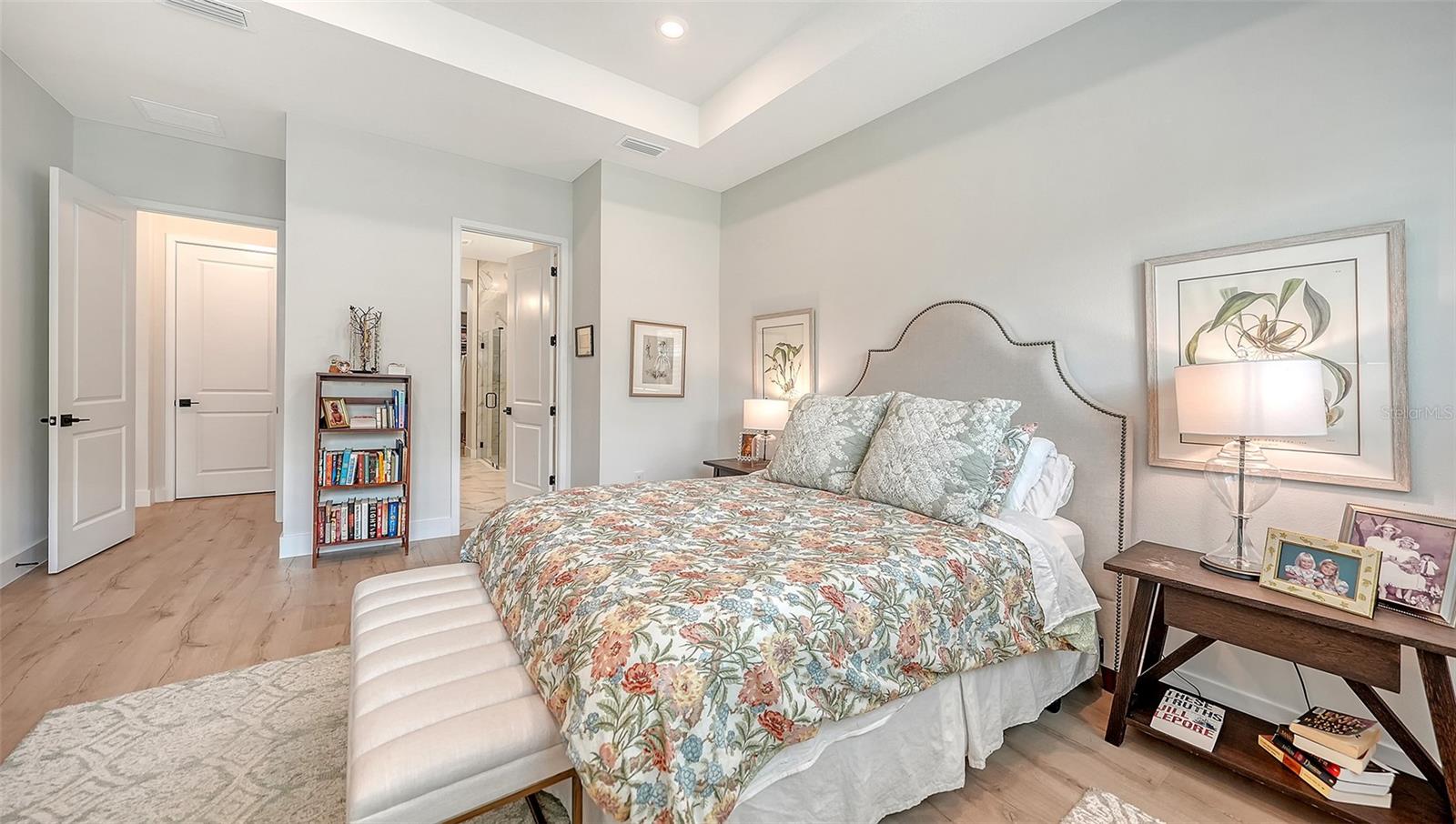 EMERALD LNDG/WATERSIDE/ EMERALD LANDING - Residential