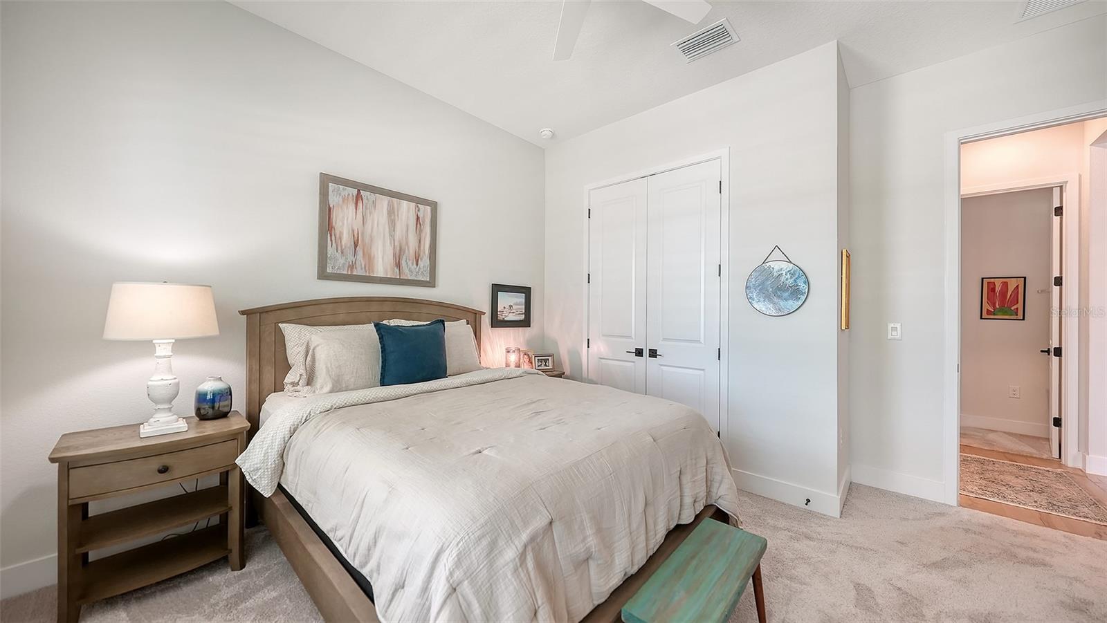 EMERALD LNDG/WATERSIDE/ EMERALD LANDING - Residential