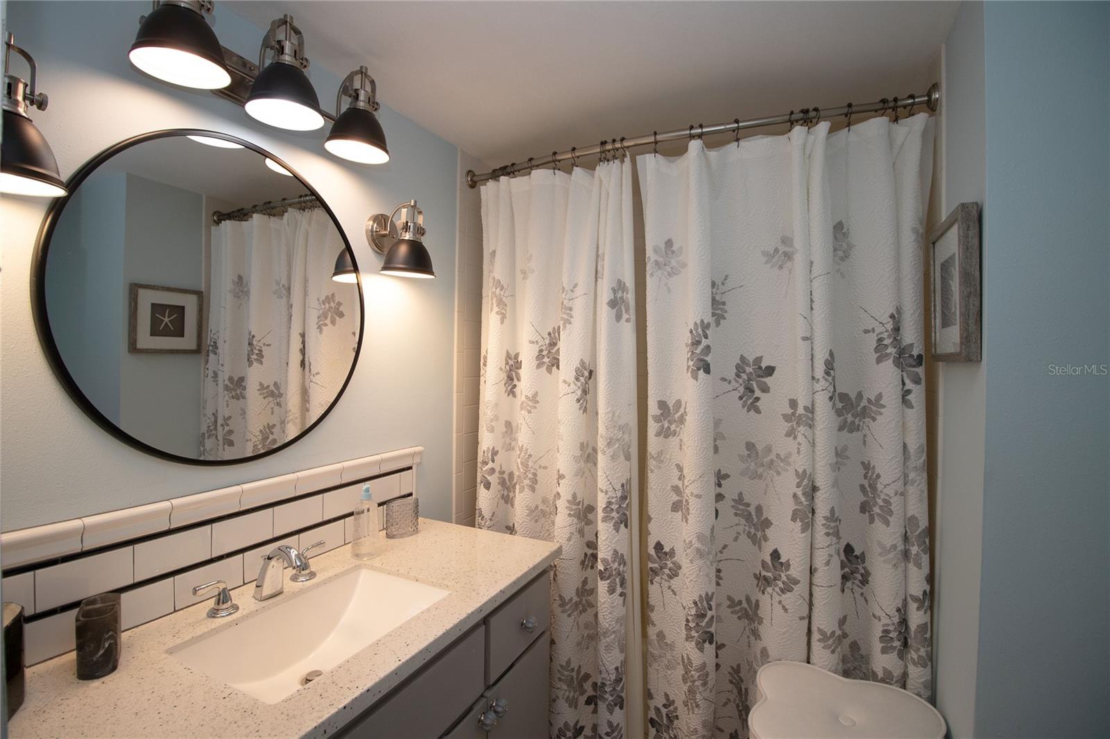 WILLOWBROOK CONDO - Residential Lease