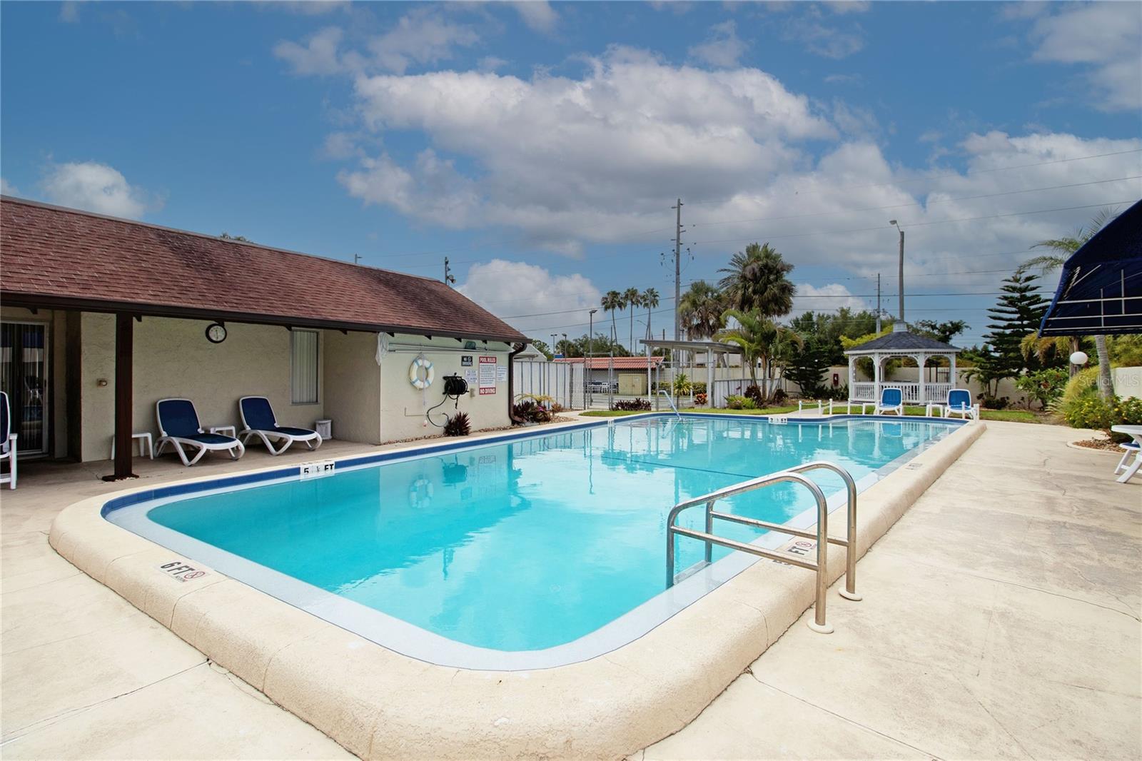 WILLOWBROOK CONDO - Residential Lease