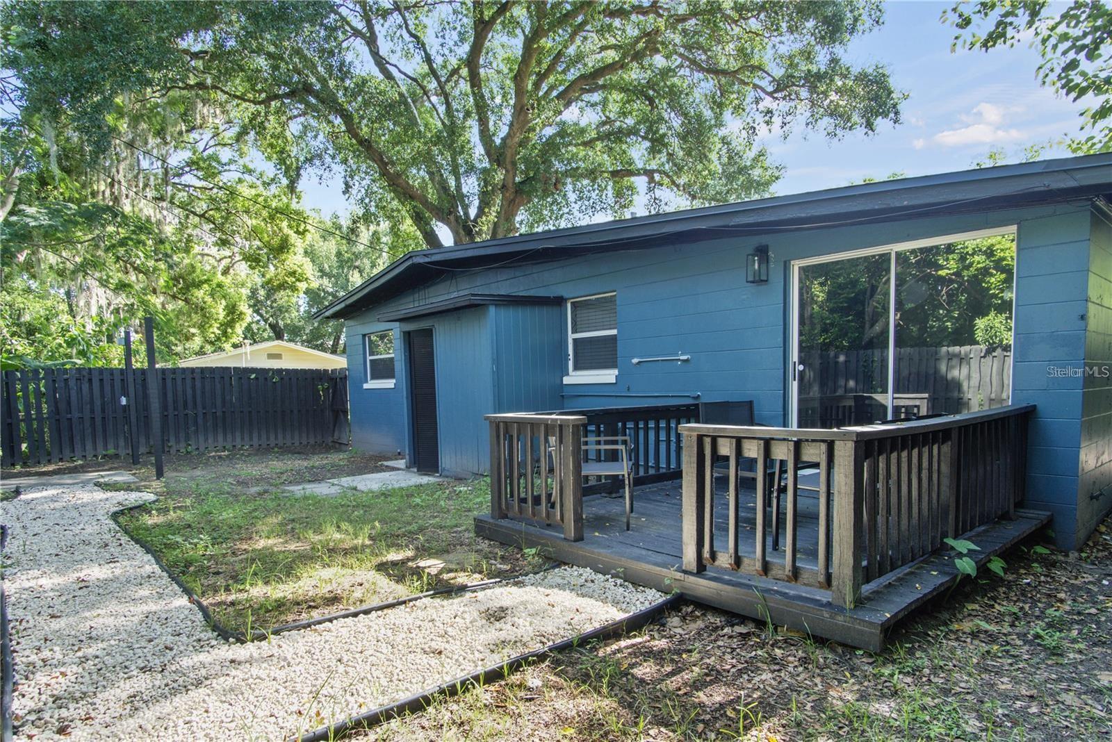 WISSAHICKON H/44 LOT 40 BLK A - Residential Income